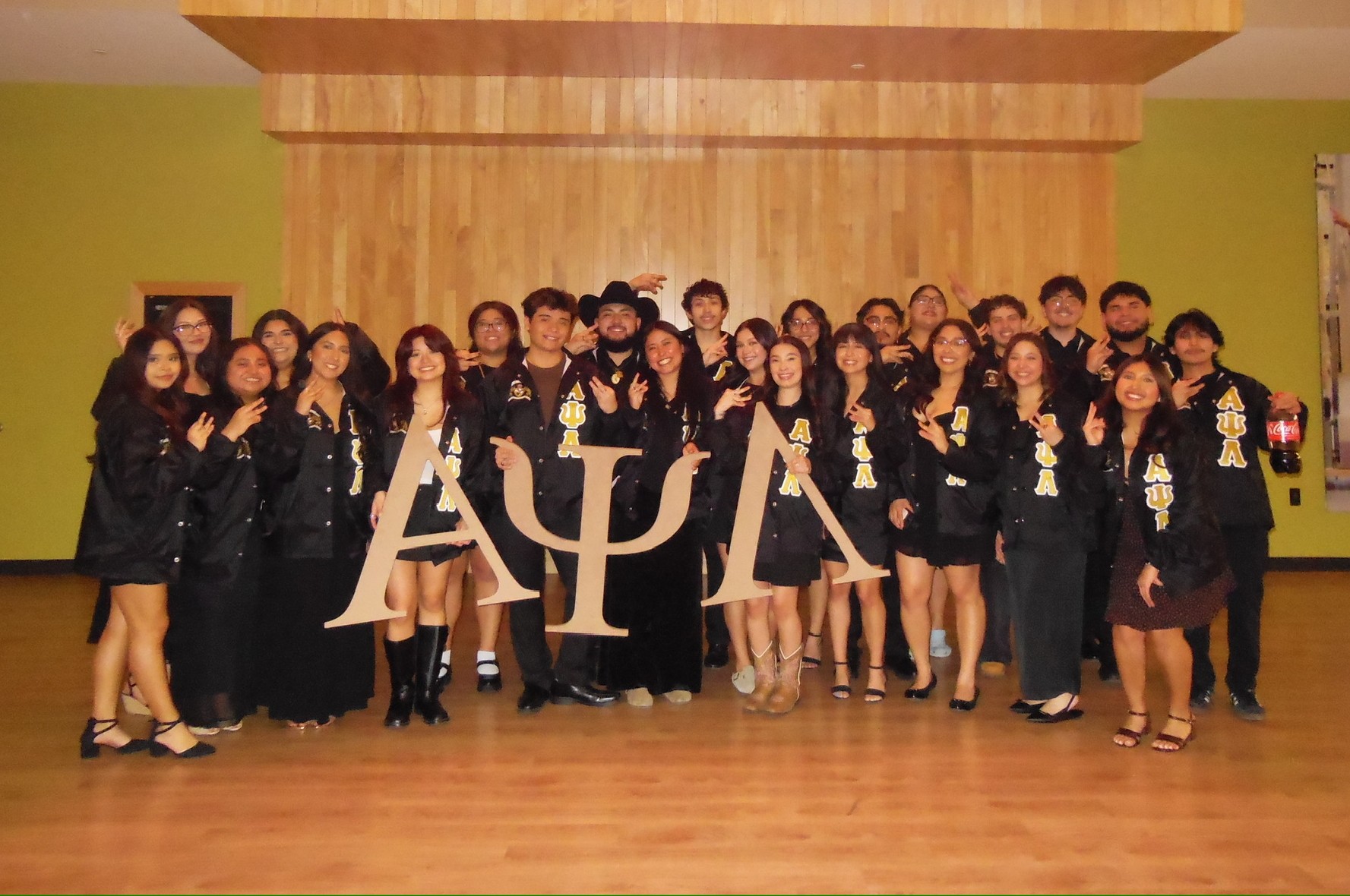 Members of Alpha Psi Lambda 