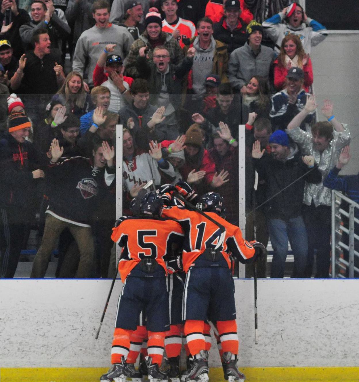 Men's Ice Hockey Club